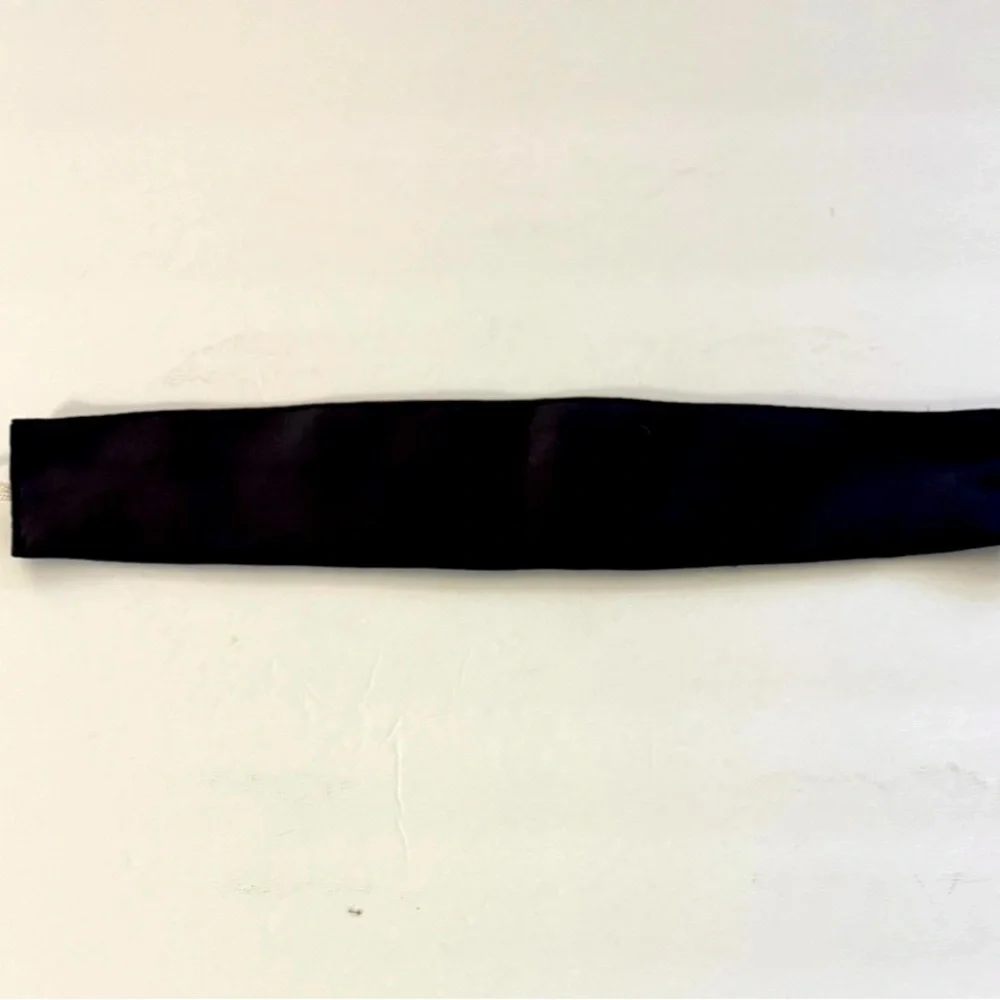 💕 NWOT Dark grey/black comfy sleep mask measuring 2.5” x 14.5” (Pkg of 2)
